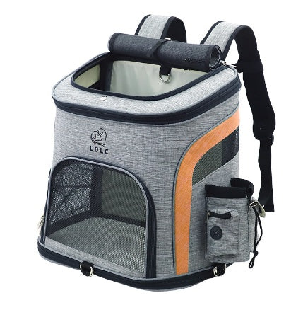 MaxandFriendsPets Portable Outdoor Pet Backpack for Small Pets